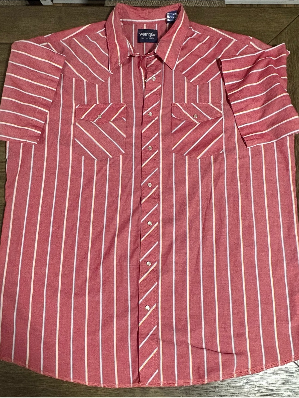 Wrangler Men’s Short Sleeve Red and White Striped Western Shirt